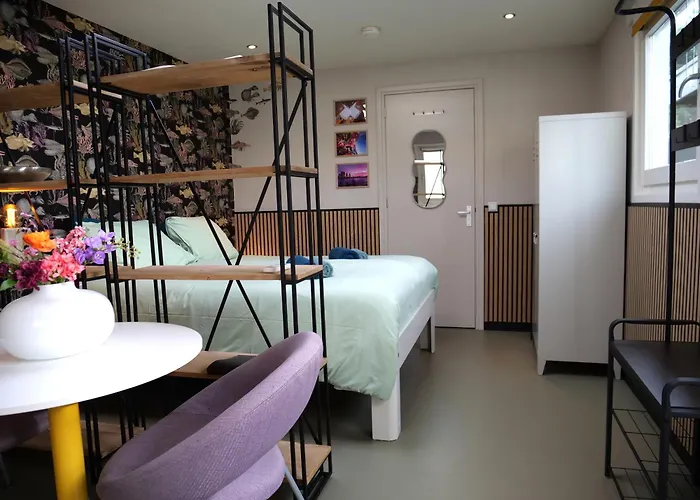 Sfeervol Guesthouse, Prive Tuin En Free Parking Rotterdam