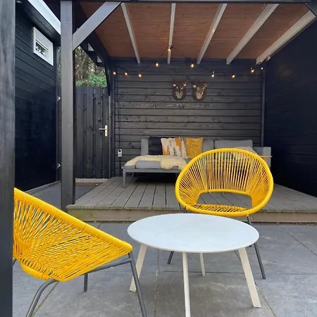 Sfeervol Guesthouse, Privé Tuin En Free Parking Róterdam