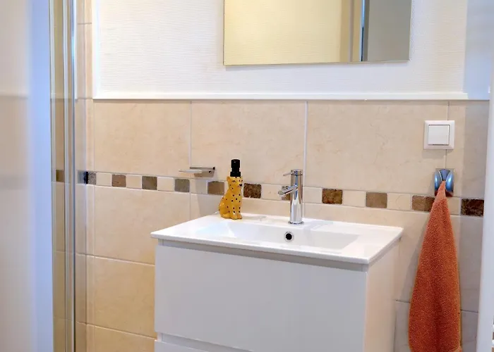 Apartamento Sfeervol Guesthouse, Privé Tuin En Free Parking Róterdam